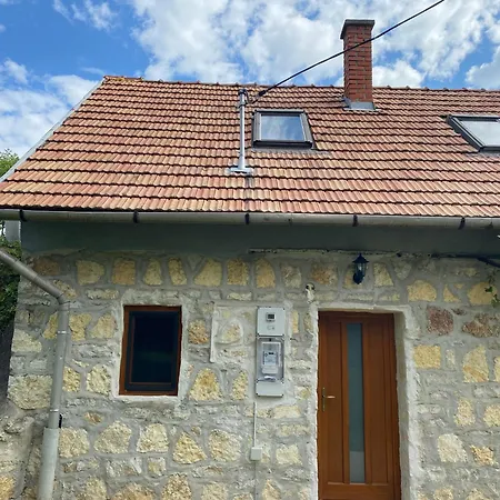 Szaka Kohaz Dom wakacyjny *